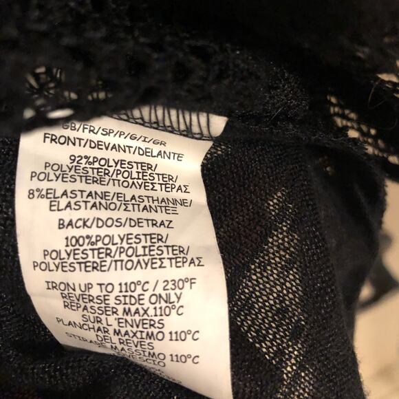 🔴 3 for $15 Coline Black Geo Mesh Overlay Tee - Picture 5 of 5